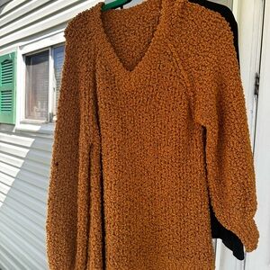 Cozy V-Neck Popcorn Knit Sweater - Rust